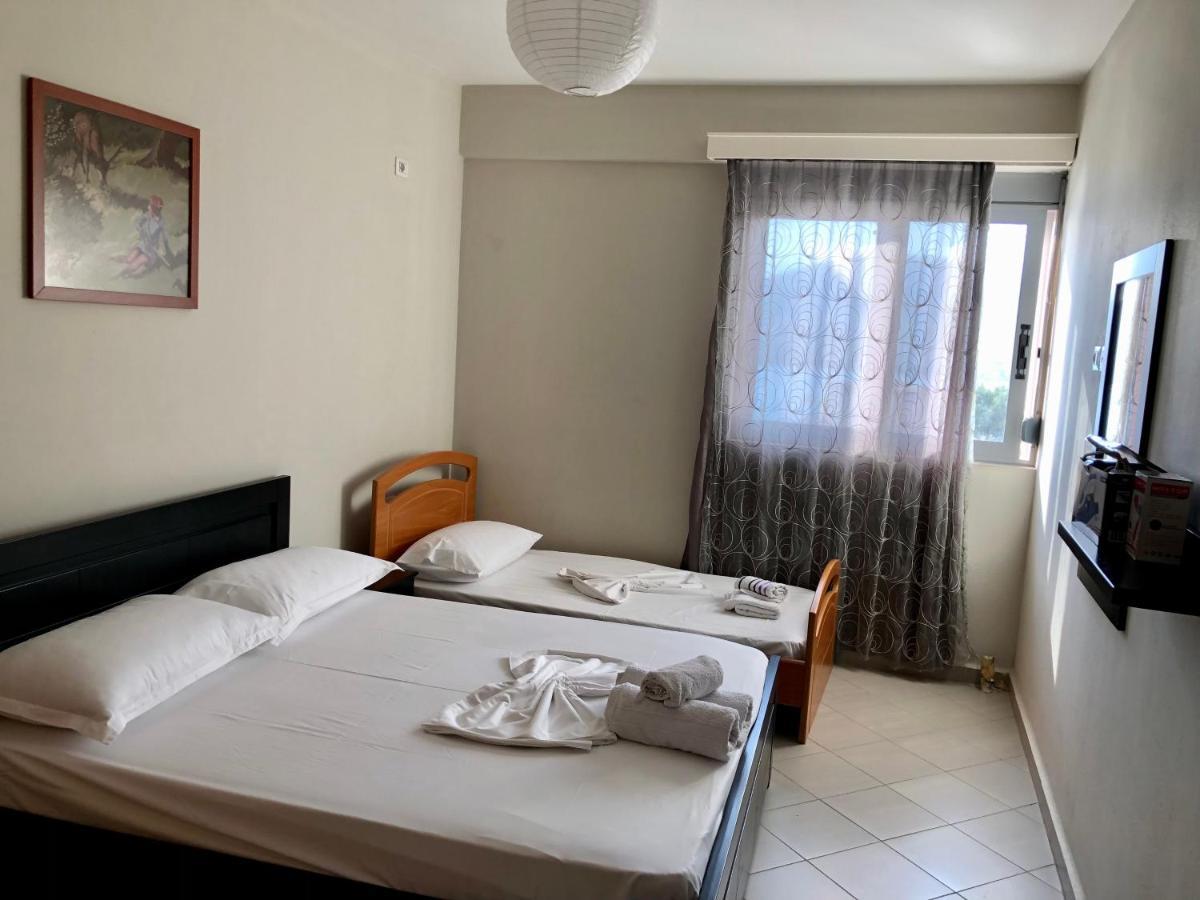 סרנדה Lorenso Guest House מראה חיצוני תמונה