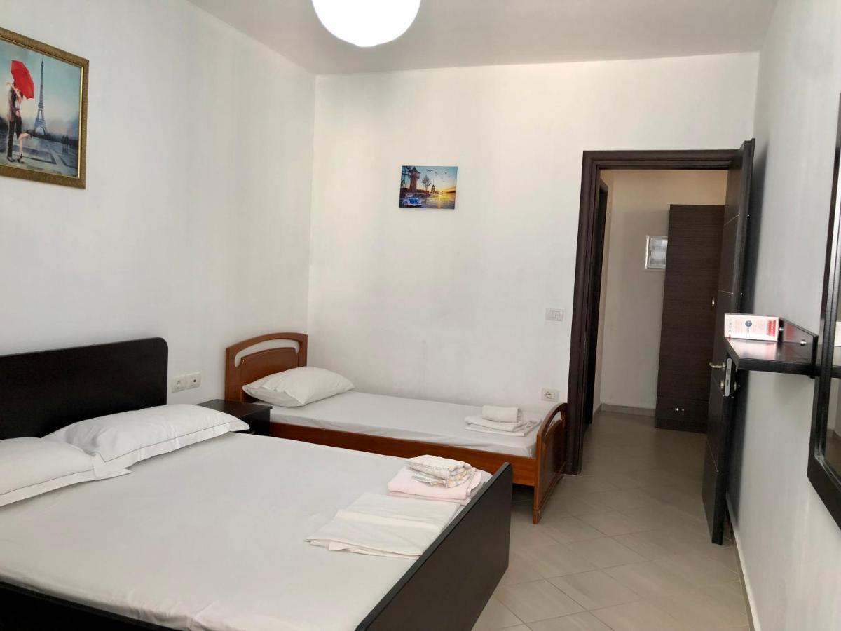 סרנדה Lorenso Guest House מראה חיצוני תמונה